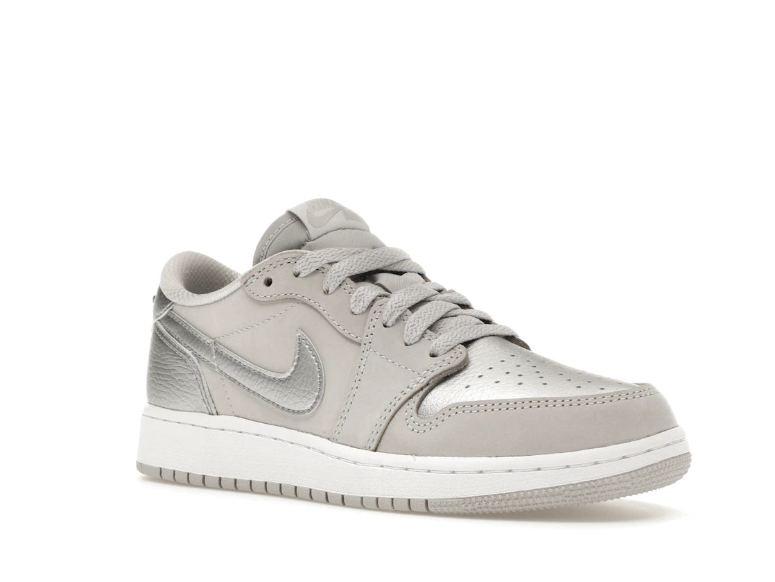Jordan 1 Low OG Metallic Silver