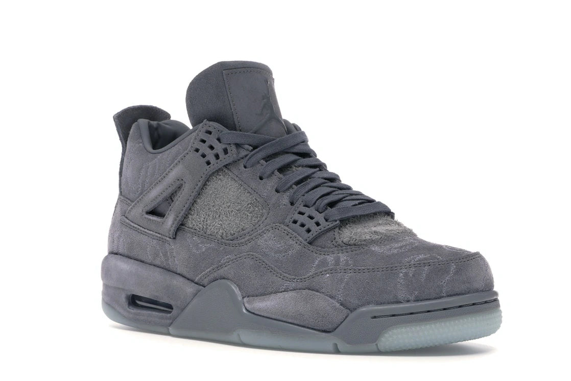 Jordan 4 Retro Kaws
