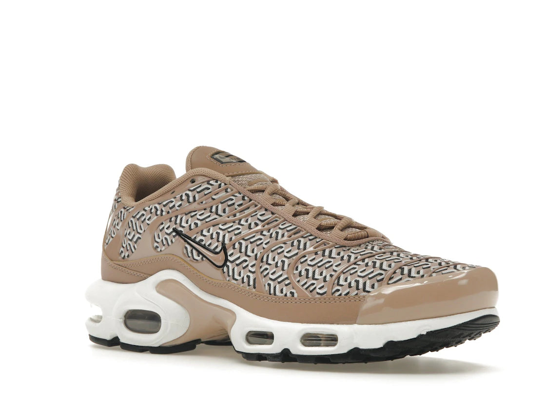 Nike Air Max Plus United in Victory