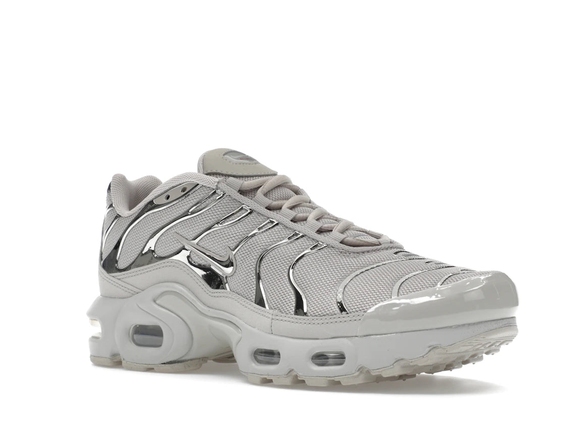 Nike Air Max Plus Light Iron Ore Gym Red Smoke Grey Metallic Silver