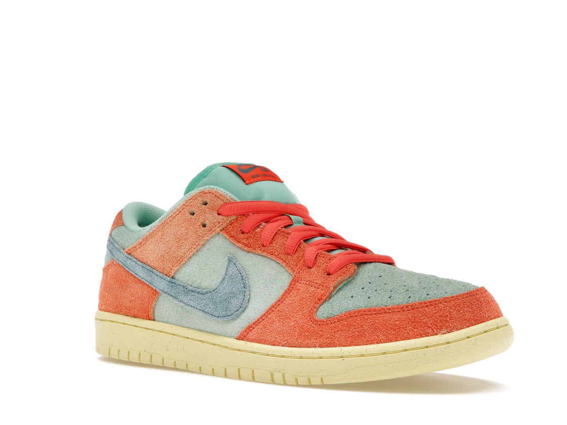Nike SB Dunk Low Orange Emerald Rise