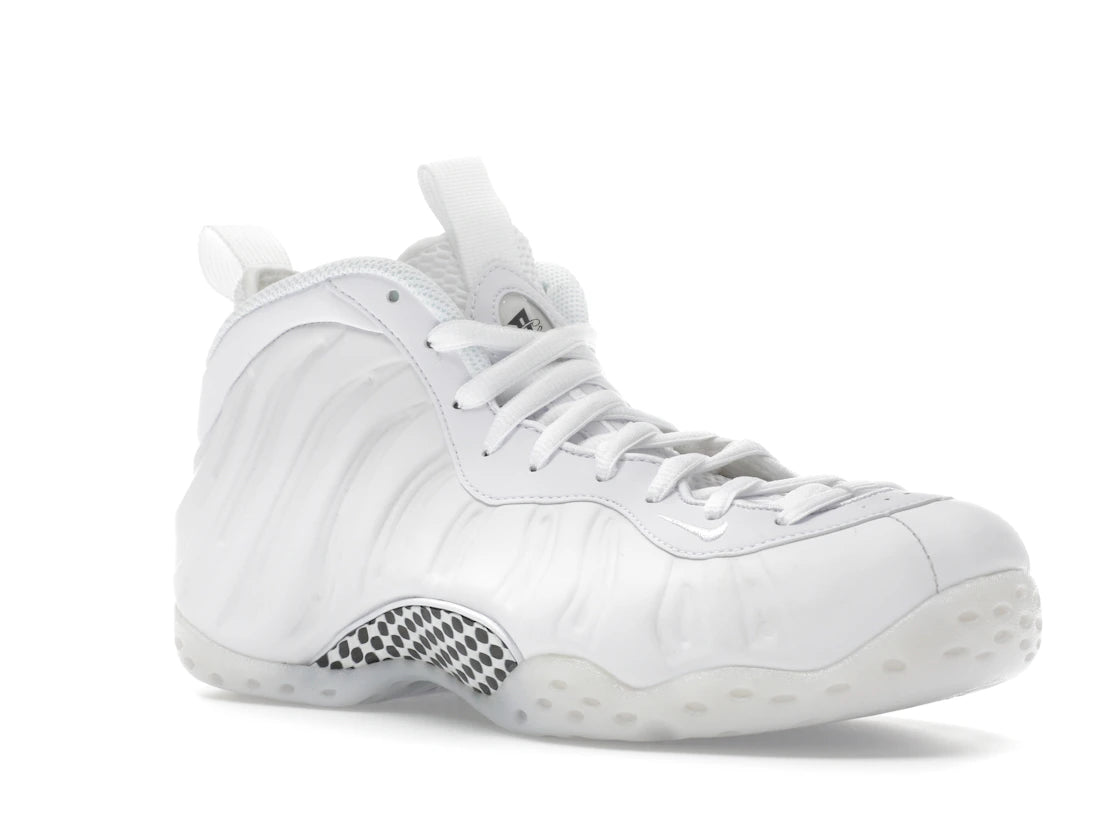 Nike Air Foamposite One Triple White